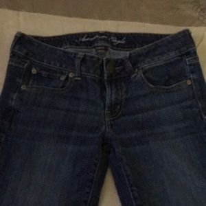 AE FAVORITE BOYFRIEND JEAN size 6